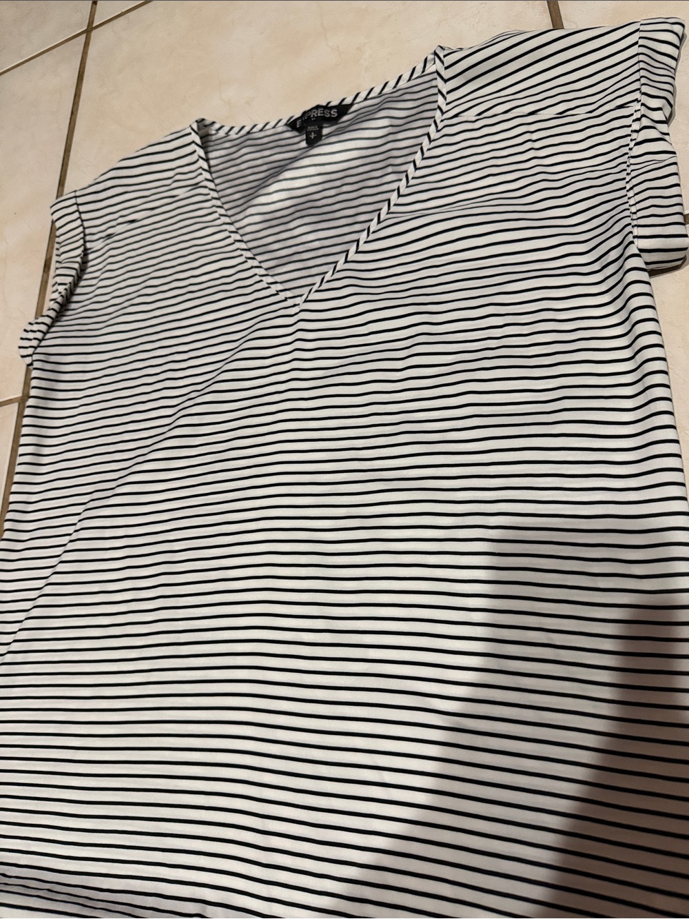 Express Black & White Striped V-Neck Short Sleeve Top